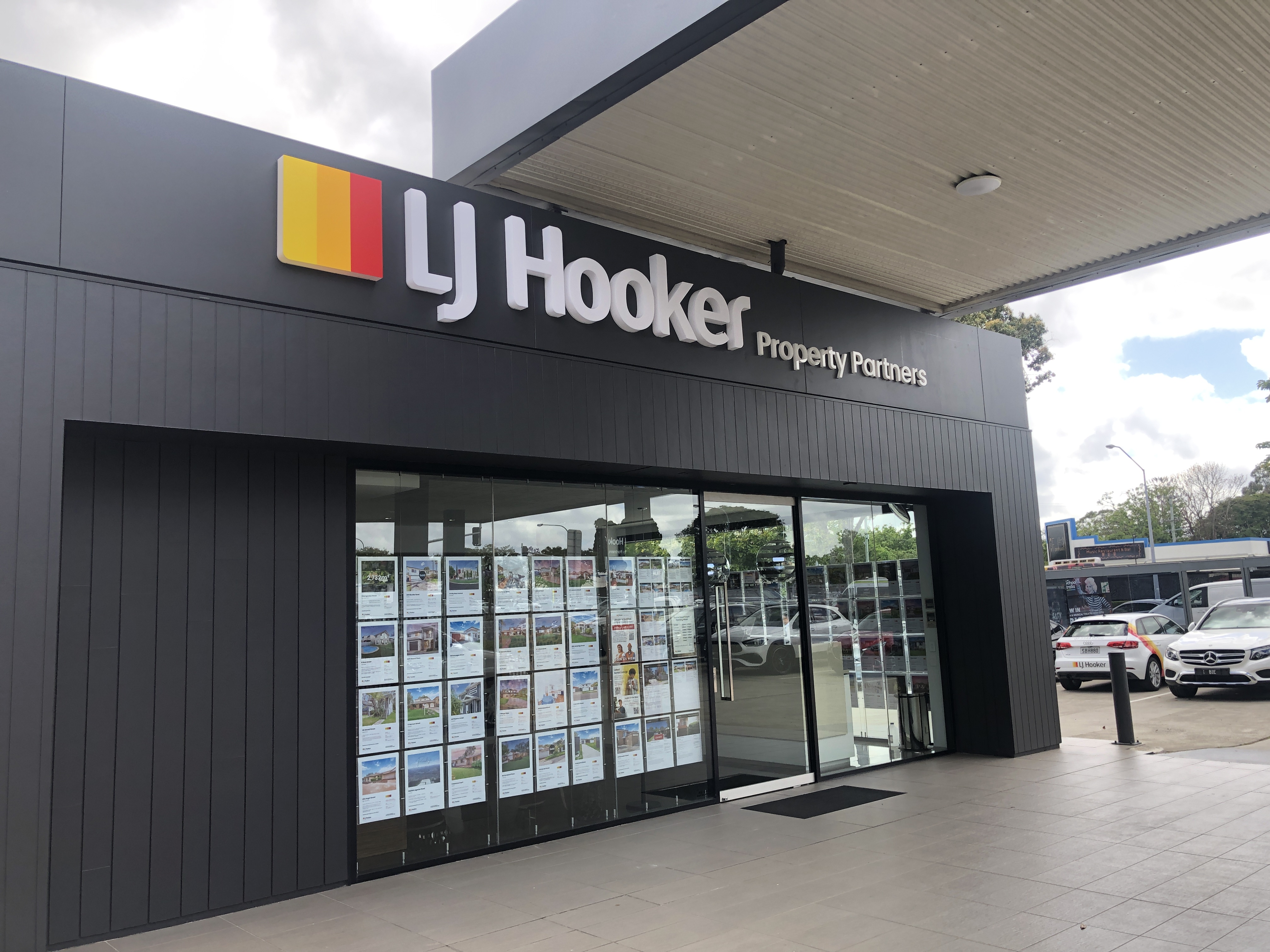 LJ Hooker Real Estate Office