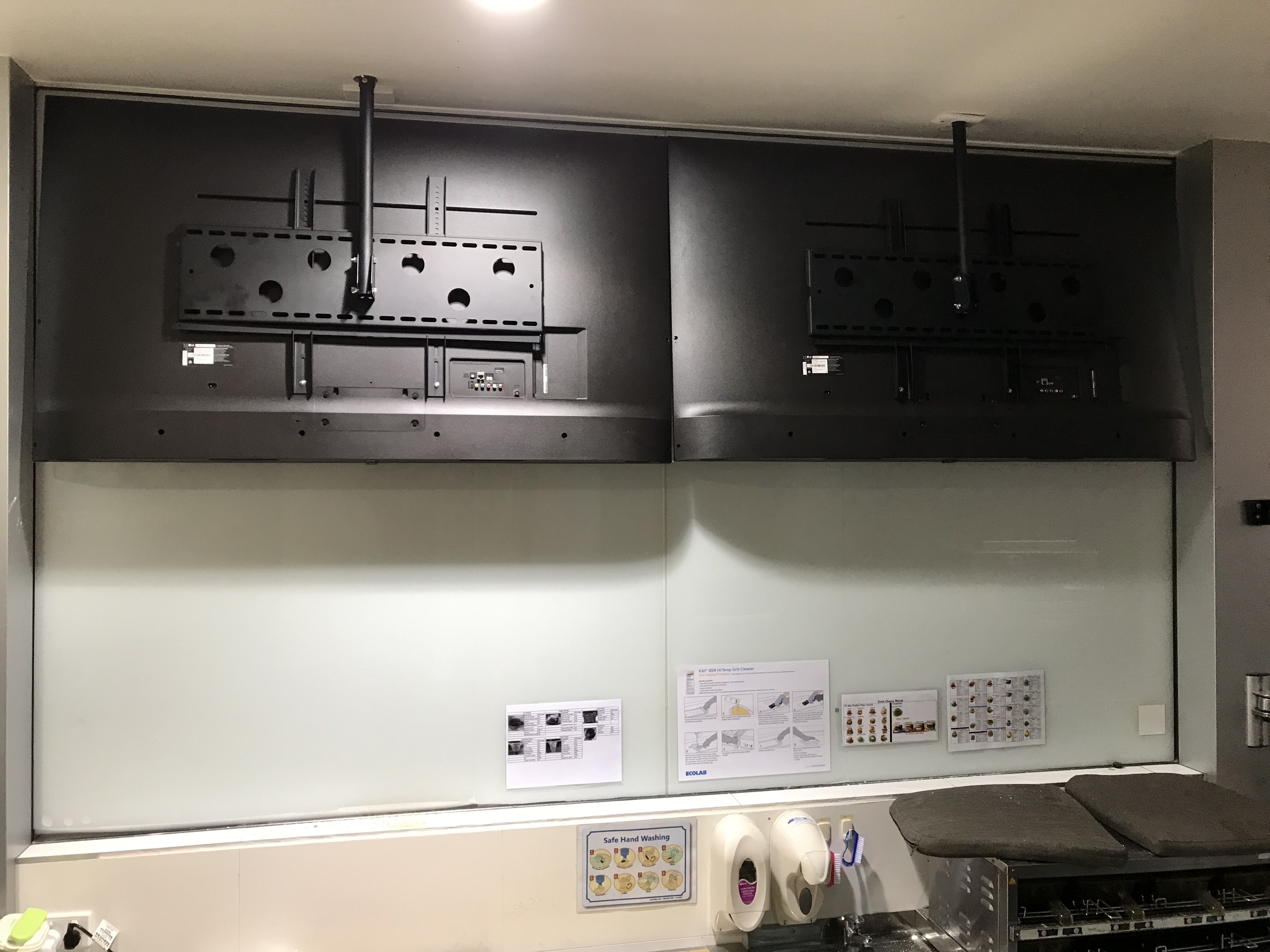 Ceiling drop bracket mounts for dual screens